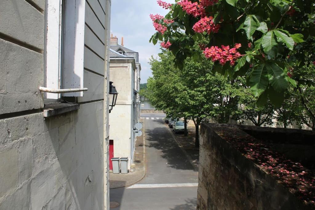 Appartement Calme Proche De La Loire Saumur Exterior foto