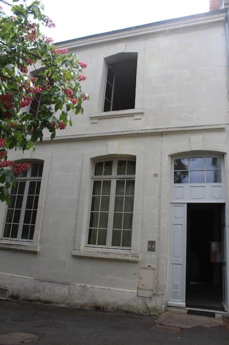 Appartement Calme Proche De La Loire Saumur Exterior foto